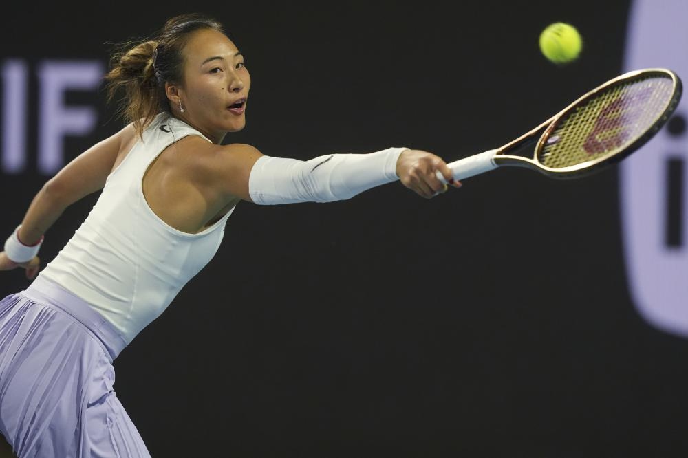 吕迪格的防守是站在那里干瞪嘛，比斯洛特先下课的估计是阿隆索